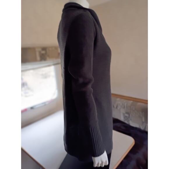 Tahari Charcoal Gray Merino Wool Blend Draped Funnel Neck Sweater S Minimalist - Picture 8 of 11